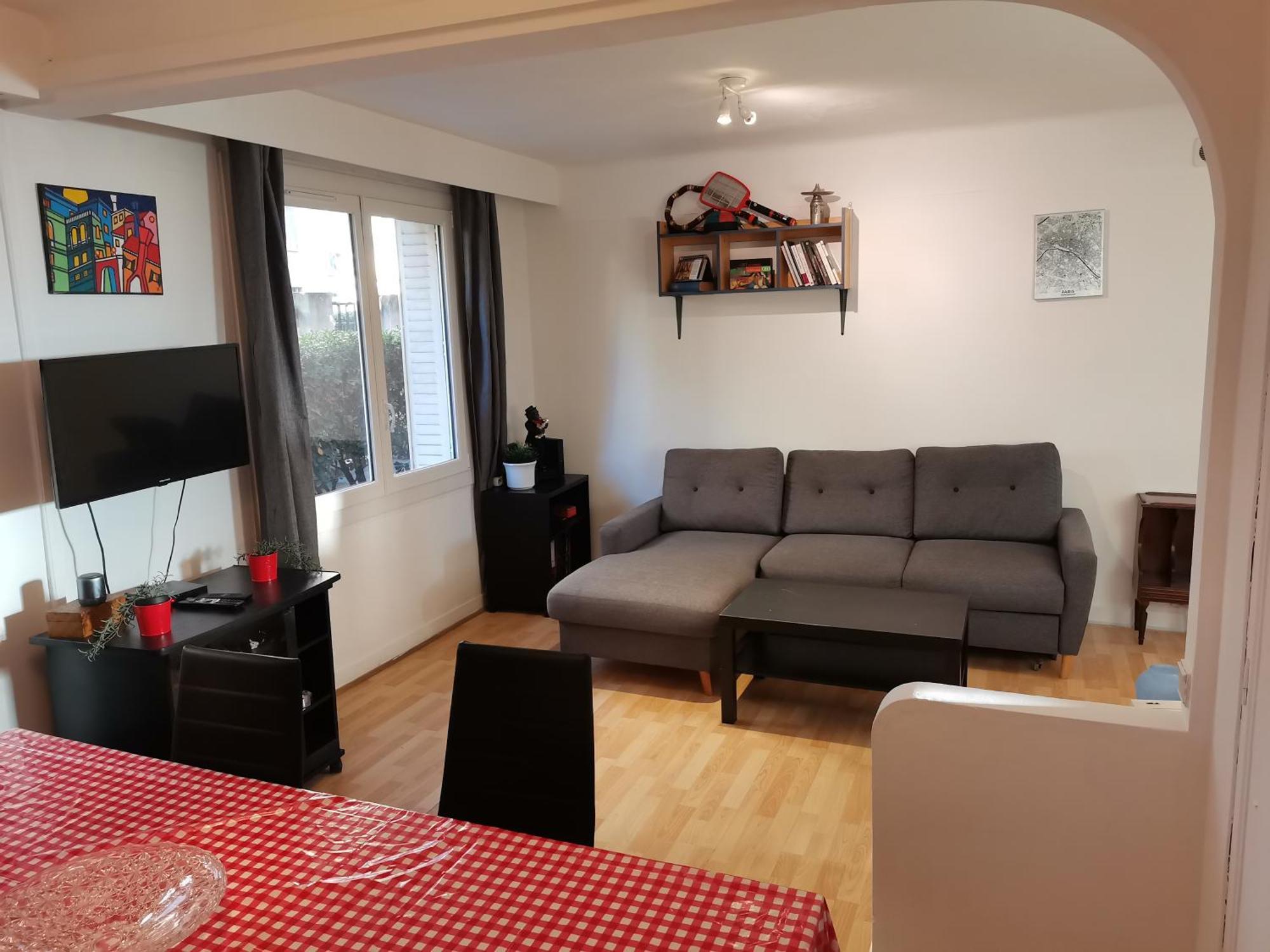 Big Ground Floor 2 Bedrooms Flat In A Quiet Building & Neighborghood Марсилия Екстериор снимка